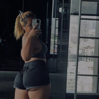 Praew Nahé Úniky OnlyFans Fotka 14