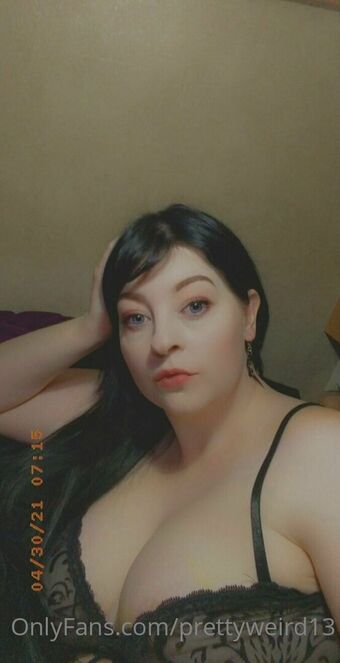 prettyweird13 Nahé Úniky OnlyFans Fotka 3