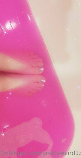 prettyweird13 Nahé Úniky OnlyFans Fotka 5
