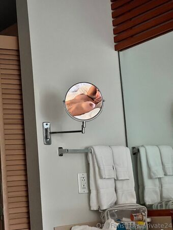 private24 Nahé Úniky OnlyFans Fotka 14