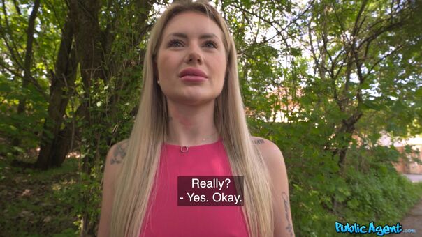 Public Agent Nahé Úniky OnlyFans Fotka 126