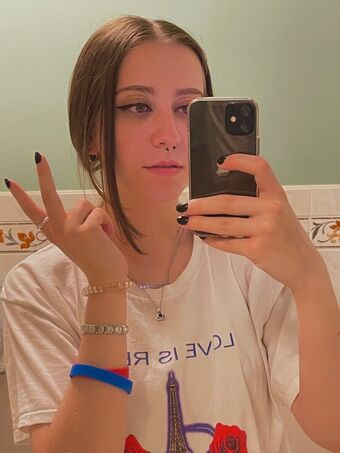Puffbabe Nahé Úniky OnlyFans Fotka 3