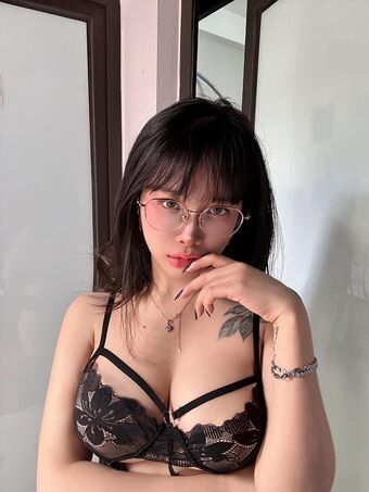 Puka Nahé Úniky OnlyFans Fotka 6