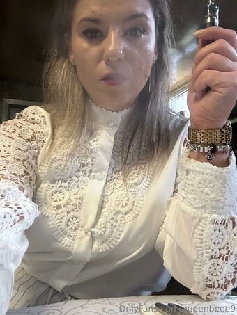 queenbeee9 Nahé Úniky OnlyFans Fotka 12