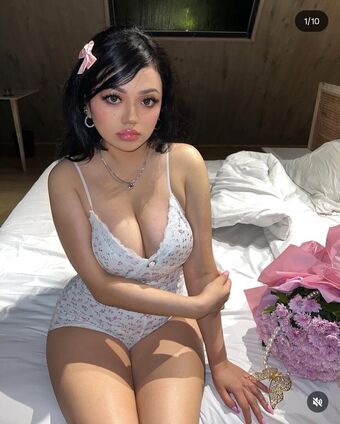Raphyrose Nahé Úniky OnlyFans Fotka 9