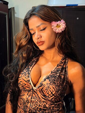 rasleeela Nahé Úniky OnlyFans Fotka 2