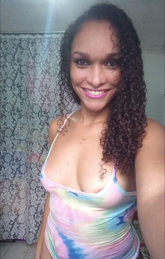 Rayane Nahé Úniky OnlyFans Fotka 1