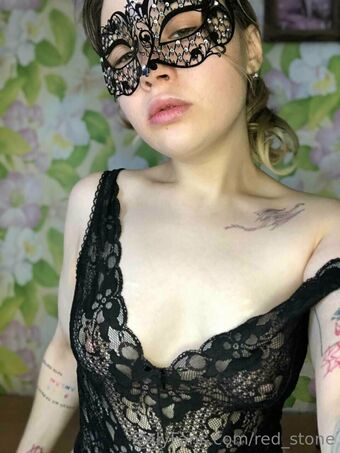 red_stone Nahé Úniky OnlyFans Fotka 18