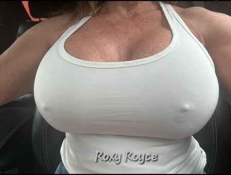 Roxy Royce Nahé Úniky OnlyFans Fotka 1