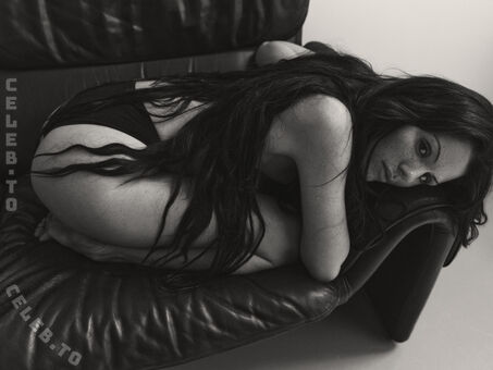 Ruby O. Fee Nahé Úniky OnlyFans Fotka 72