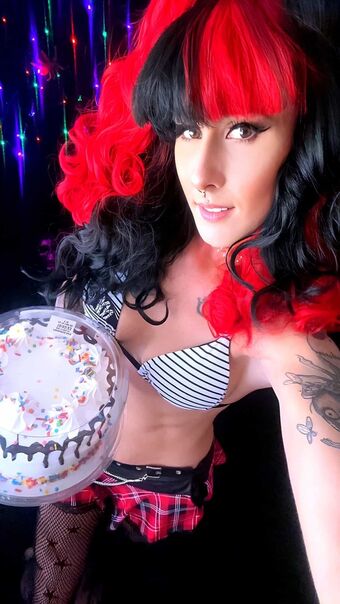 Ruby Starling Nahé Úniky OnlyFans Fotka 7