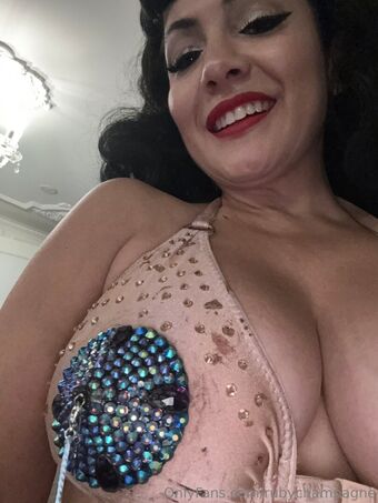 rubychampagne Nahé Úniky OnlyFans Fotka 1