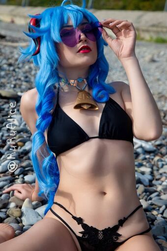 RuRuAlice Nahé Úniky OnlyFans Fotka 5
