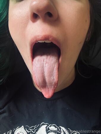 sablestrange Nahé Úniky OnlyFans Fotka 3