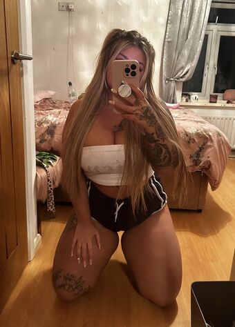 Sammy Rose
