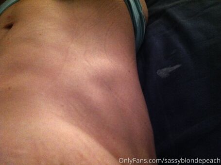 sassyblondepeach