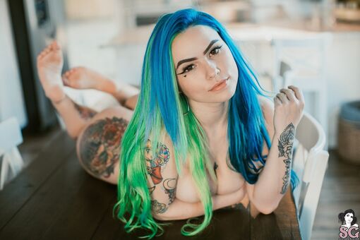 Saturn Nahé Úniky OnlyFans Fotka 24