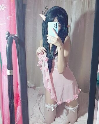 Sayujit Nahé Úniky OnlyFans Fotka 4