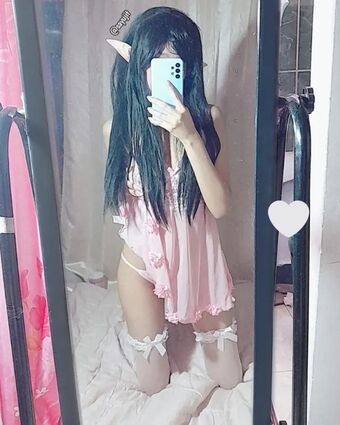 Sayujit Nahé Úniky OnlyFans Fotka 5