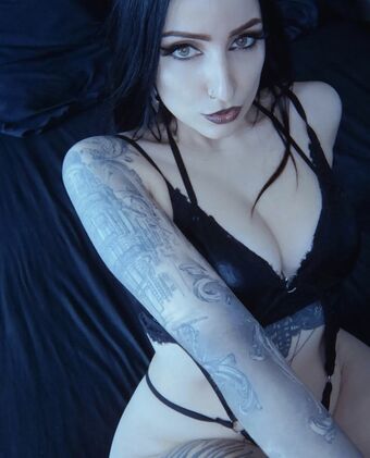 Shadows.sight Nahé Úniky OnlyFans Fotka 3