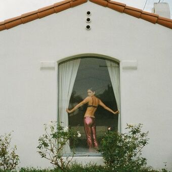 Shelley Hennig Nahé Úniky OnlyFans Fotka 52