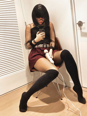 silkcovered Nahé Úniky OnlyFans Fotka 4
