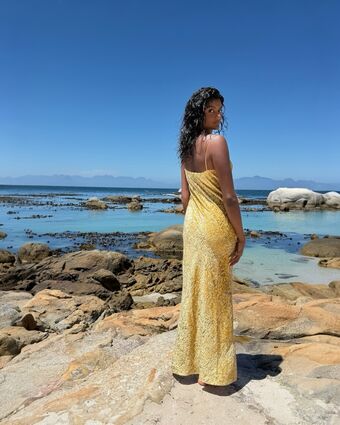 Simone Ashley Nahé Úniky OnlyFans Fotka 130