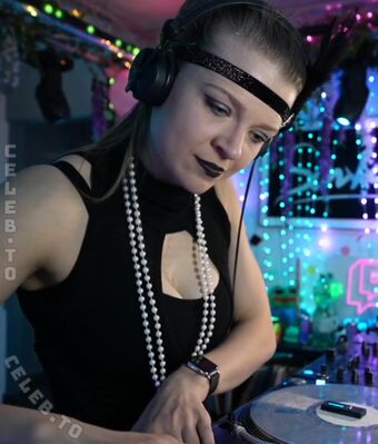 Sintica Nahé Úniky OnlyFans Fotka 66