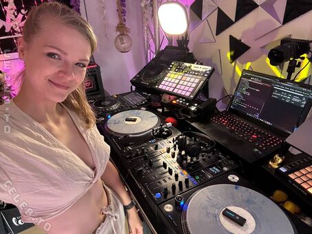 Sintica Nahé Úniky OnlyFans Fotka 67