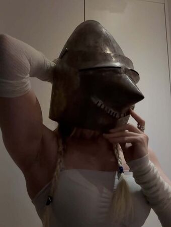 Sistervader