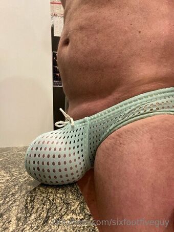 sixfootfiveguy Nahé Úniky OnlyFans Fotka 7