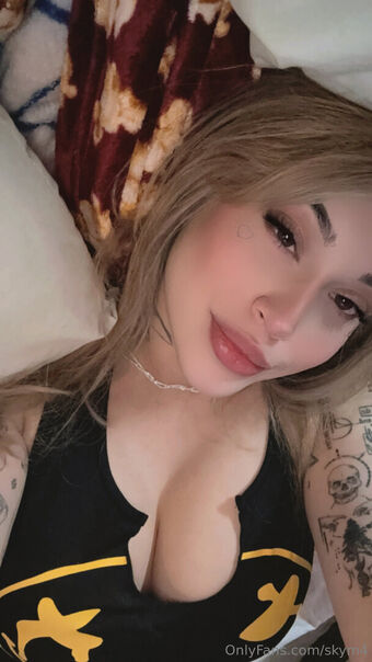 skym4 Nahé Úniky OnlyFans Fotka 14