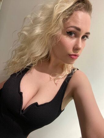 slavdiva Nahé Úniky OnlyFans Fotka 5