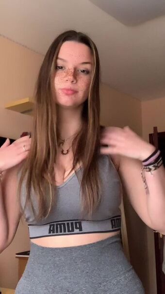 Sofia C Nahé Úniky OnlyFans Fotka 11