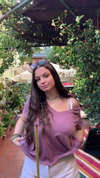 Sofia C Nahé Úniky OnlyFans Fotka 17
