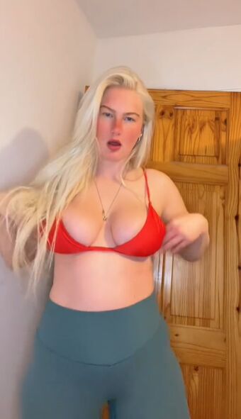 Sofia White Nahé Úniky OnlyFans Fotka 3