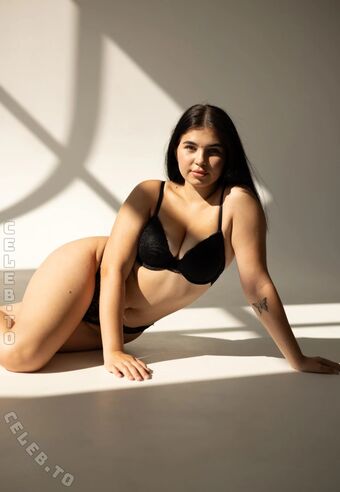 SofiaSun Nahé Úniky OnlyFans Fotka 55