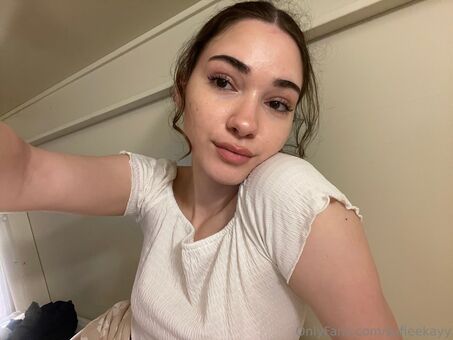 Sofie Kay Nahé Úniky OnlyFans Fotka 4