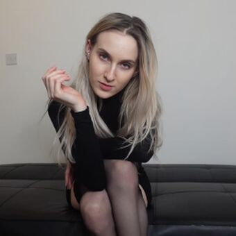 Sofie Skye Nahé Úniky OnlyFans Fotka 5
