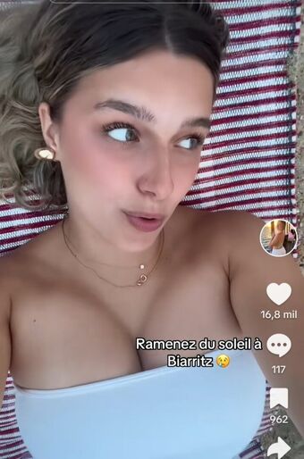 Solène Nahé Úniky OnlyFans Fotka 13