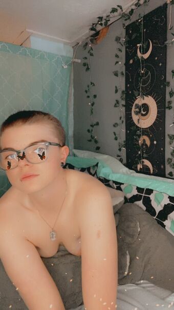 spellbound Nahé Úniky OnlyFans Fotka 34