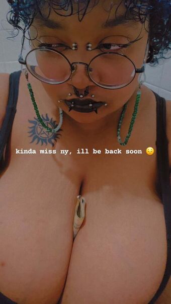 SquishyBf Nahé Úniky OnlyFans Fotka 10