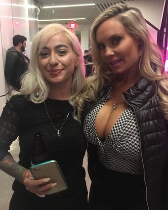 Stephanie Adele Nahé Úniky OnlyFans Fotka 12