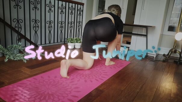 Studio Juniper Nahé Úniky OnlyFans Fotka 23