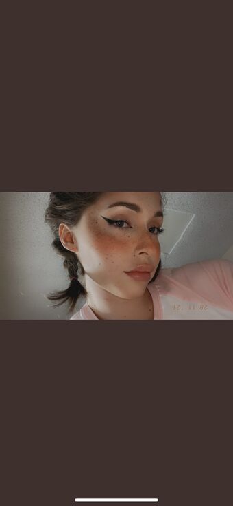 Summer James Nahé Úniky OnlyFans Fotka 1