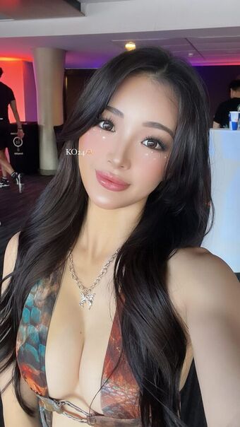 Suzu Nahé Úniky OnlyFans Fotka 4