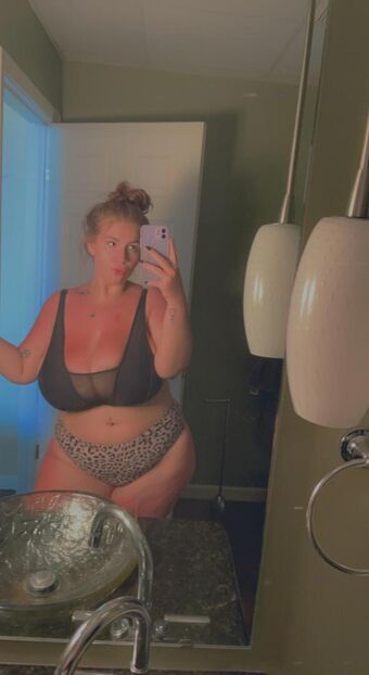 Tabitha R Nahé Úniky OnlyFans Fotka 1