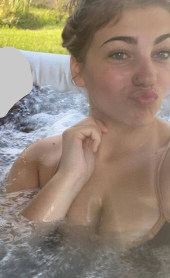 Talea Nahé Úniky OnlyFans Fotka 9
