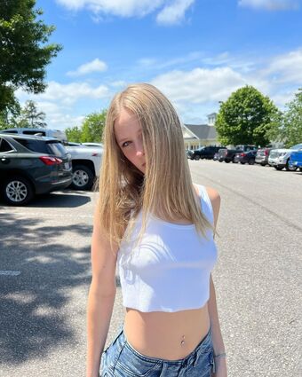 Teagan Nahé Úniky OnlyFans Fotka 10