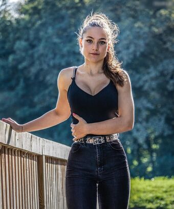 Teychee Nahé Úniky OnlyFans Fotka 3